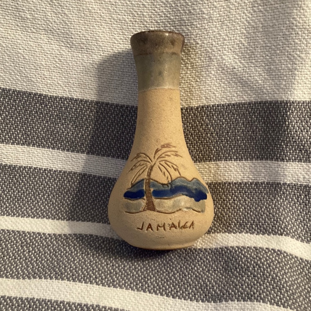 Jamaican pottery